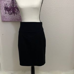 Banana Republic - Skirt - Stretch - Black - Size 8